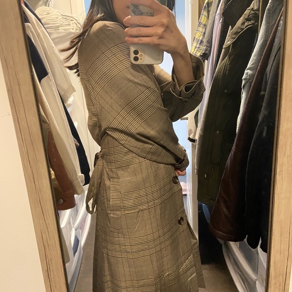 Trench coat - Picture 3 of 15